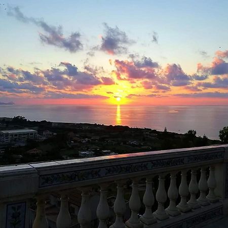 Casa Vacanze Fede سانتو ستيفانو دي كاماسترا المظهر الخارجي الصورة