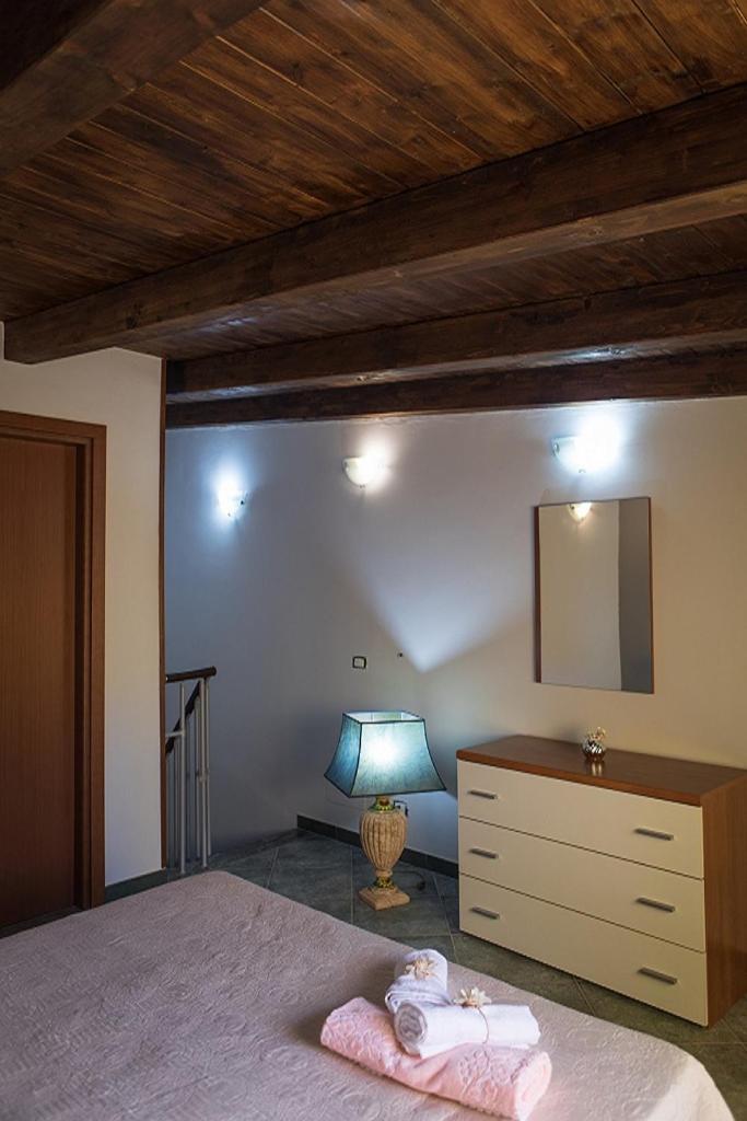 Casa Vacanze Fede سانتو ستيفانو دي كاماسترا المظهر الخارجي الصورة